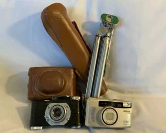 Nikon 35mm One Touch, Argus 35mm Anastigmat Cameras Vivo Tripod