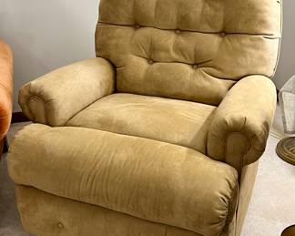 1 of 2 matching recliners
