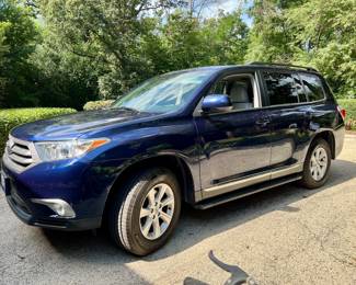 2013 Toyota Highlander - SE-V6 4WD SUV - 90,338 miles - Very Clean &  low miles - VIN # 5TDBK3EH1DS182314
