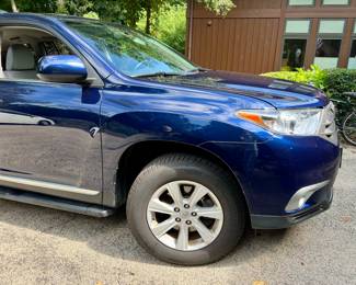 2013 Toyota Highlander - SE-V6 4WD SUV - 90,338 miles - Very Clean &  low miles - VIN # 5TDBK3EH1DS182314