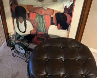 Round Sitting And Art