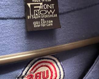 Vintage Front Row Button up Cubs shirt