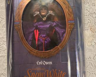 Snow White evil Queen doll