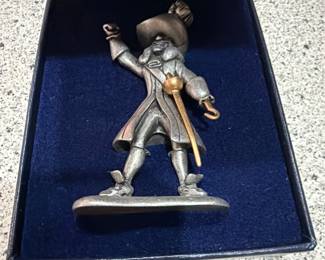 Captain Hook Disney Figurine with presentation box