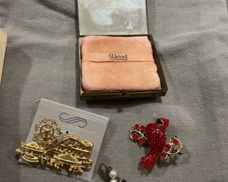Dorset compact and costume jewelry