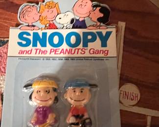 Peanuts magnets