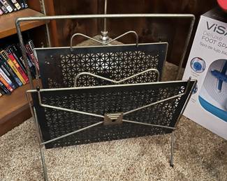 Magazine rack