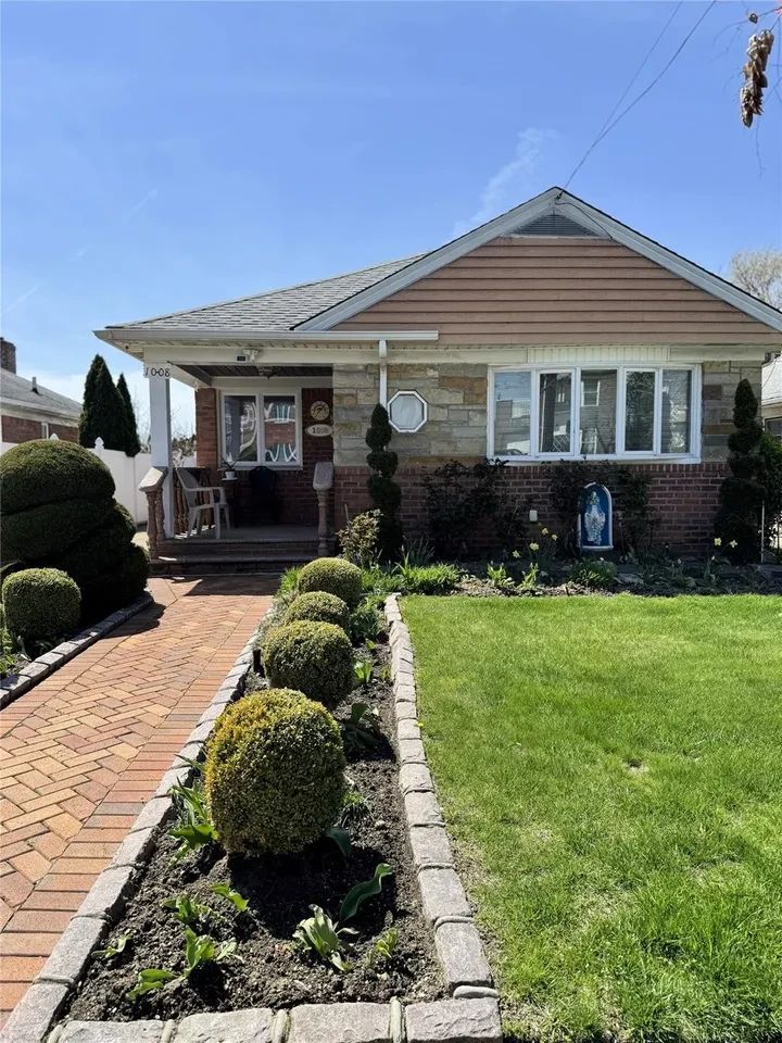 WHITESTONE ESTATE HOME