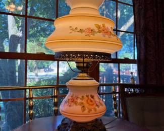 Antique Floral lamp