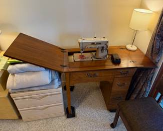 Singer Sewing machine, table and chair