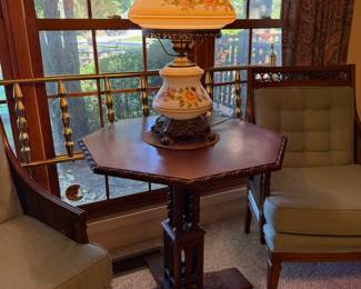 Art Deco style lamp/accent table