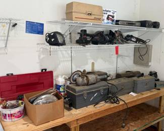 007 704- Garage Mystery Lot 4