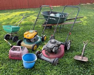 708 Garden Care Lot