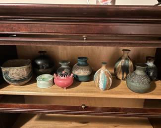Decorative pottery.