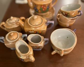 Vintage child's tea set.