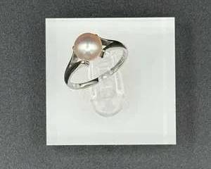 14K White Gold Cultured Peal Fashion Ring by Mikimoto, 2 Grams