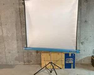 Radiant Projection Screen with Lucky Enlarger Box and Stand