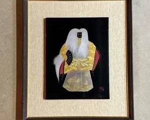 Framed Japanese Wajima lacquerware art featuring a Kabuki dancer