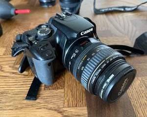 Canon DSLR Camera with Accessories and Camera Bag