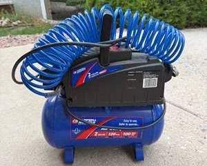 Campbell Hausfeld 2 Gallon Air Compressor with Hose and Gauges