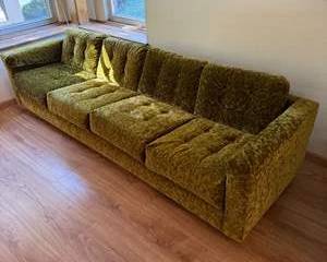Mid Century Green Velvet Sofa by Flexsteel, with Tufted Cushions