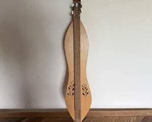 Dulcimer - Wooden String Instrument