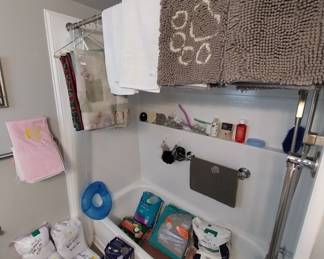 Bathroom-Shower Curtains/Shower Mats/Incontinence Items/Shower/Bath Products