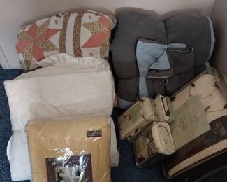 Blankets/Bedding