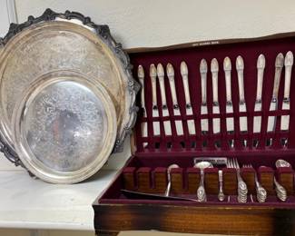 First Love pattern by 1847 Rogers Bros. IS International Silver Company. 2 Silver Plate Platters