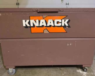 KNACK Storage Unit with Casters