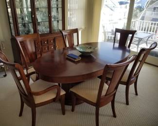 Dining set seats 6