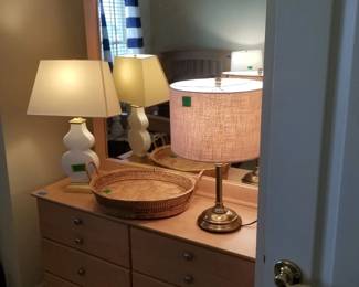 Twin bedroom set: dresser with mirror