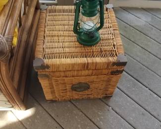 Wicker trunk