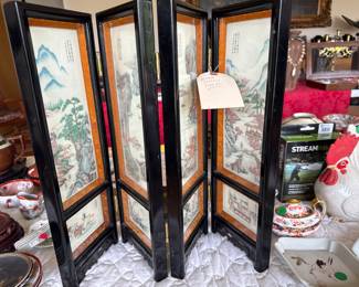 Table top Asian Screen