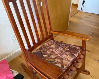 Perfect Rocker for Front Porch or Nursery !