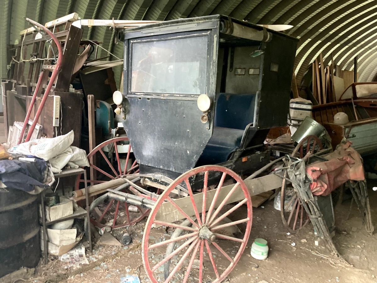 Antique Amish Buggy