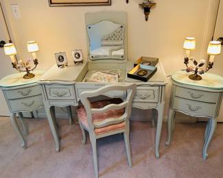Widdicomb French Provincial, Grand Rapids, MI