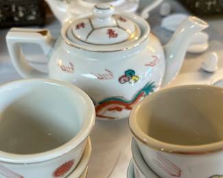 Tea pot set.