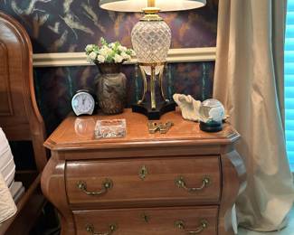 Set of end tables.