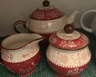 Tea set.