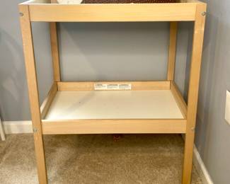 Ikea Sniglar changing table