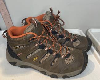 Keen Koven hiking boots