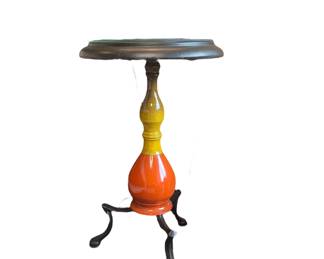 Vtg. Accent table