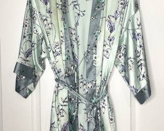 Victorias Secret robe