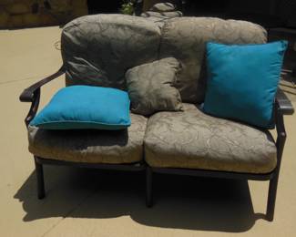outdoor 2 seater