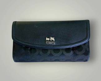 Coach Checkbook Wallet