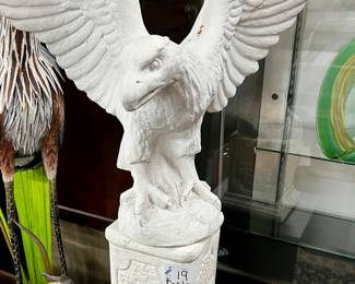 Concrete eagle on pedestal 2-piece set