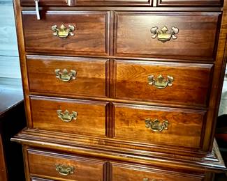 Vintage Chest of drawers and matching nightstand