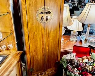 Jewelry armoire