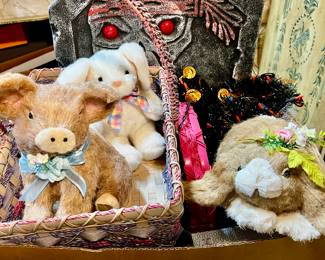 Easter & Halloween decorations/decor